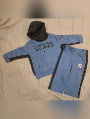 Carolina Tarheels Nike Sweatsuit Size 12 Months